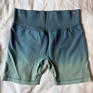 PINK Victoria Secret seamless ombre bike short